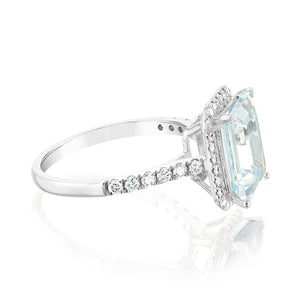 9ct White Gold 2.40ct Aquamarine and 0.36ct Diamond Ring