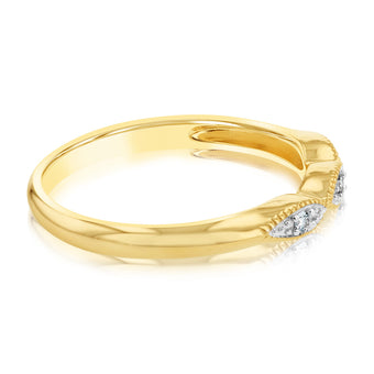 9ct Yellow Gold Diamond Milgrain Ring with 3 Brilliant Diamonds