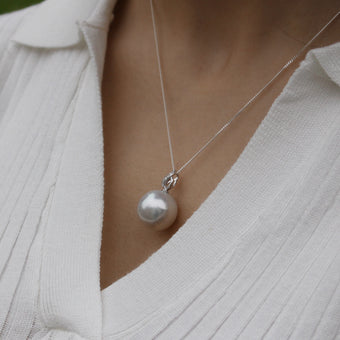 South Sea Pearl & Diamond Pendant