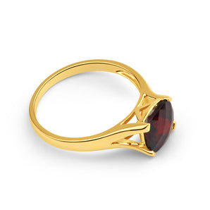 9ct Yellow Gold 8mm 2.85 Carat Cushion Cut Garnet Ring