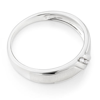 9ct White Gold Mens Ring With 05 Points Of Diamonds