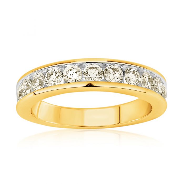 9ct Yellow Gold 1 Carat Diamond Ring With 11 Brilliant Diamonds 