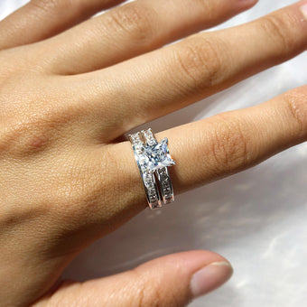 Sterling Silver Zirconia Princess Cut + Round 2 Ring Set